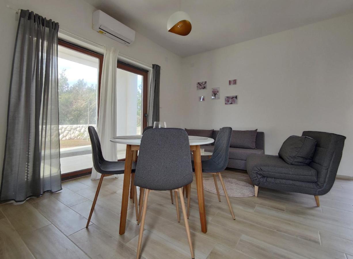 Apartments Leticia วรซี ภายนอก รูปภาพ