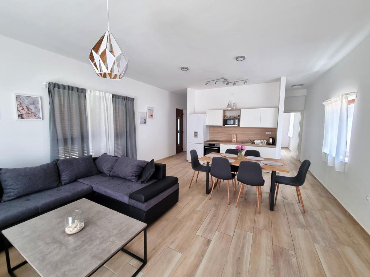 Apartments Leticia วรซี ภายนอก รูปภาพ