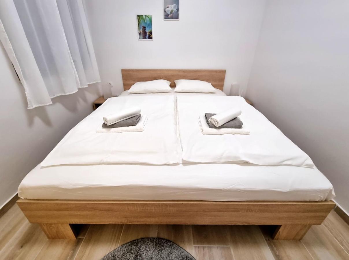 Apartments Leticia วรซี ภายนอก รูปภาพ